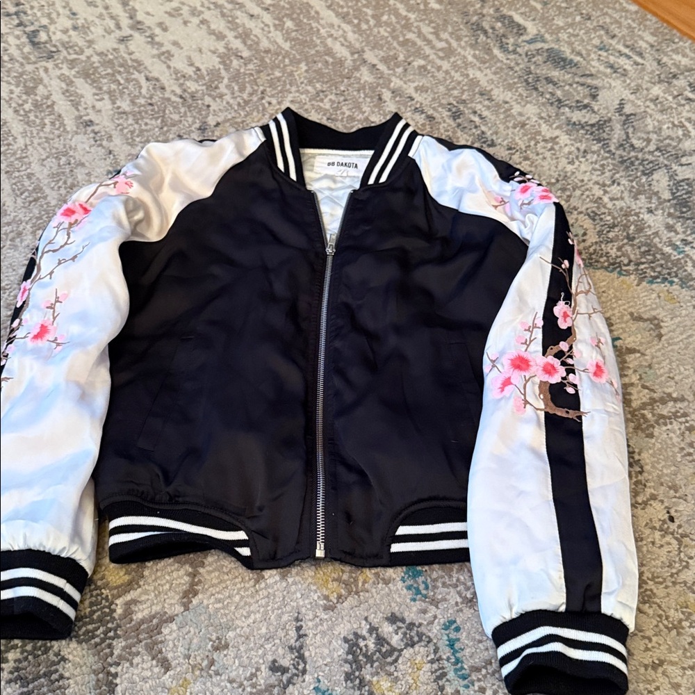 BB Dakota bomber jacket with floral embroidery size s